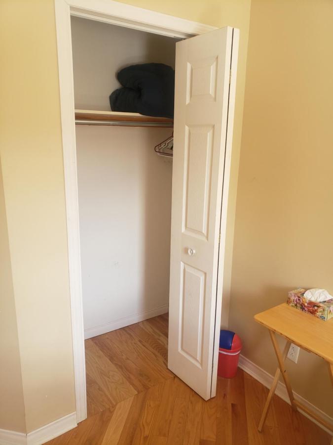 Guests Room For Rent / Chambre Prive Dans Maison Partager Maria 외부 사진